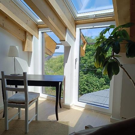 Apartment Unterm Dach Mit Kleinem Seeblick Münsing Екстериор снимка